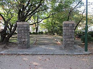 動物園通用門